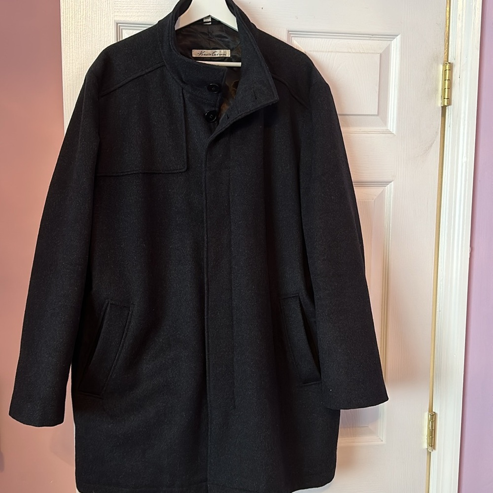 Kenneth Cole Men coat , size xxl, worn once, great condition,
